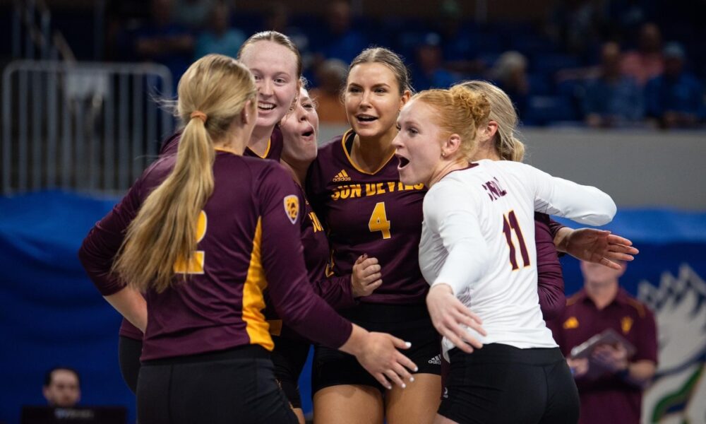 Volleyball's Maroon and Gold Sees Big Turnout in Mullett Arena